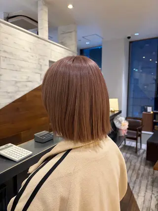 ショート カラー 平居 舞白のヘアスタイル