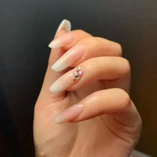 ロング Amua.facial salon所属・Amua.ハーブ 新宿御苑駅前のエステ・リラクイメージ