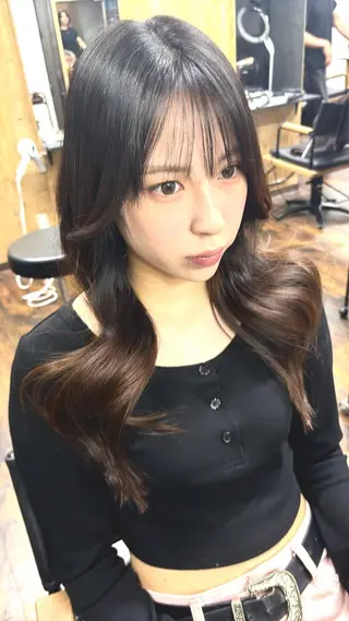ロング 佐々本 志音のヘアスタイル