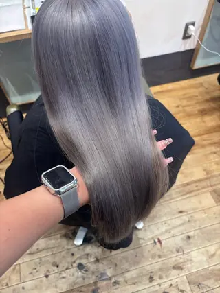 ロング カラー ️🩵RINKA/ ハイトーンカラー🩵のヘアスタイル