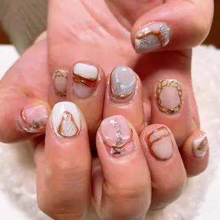 ネイル The Best Beauty受付担当のヘアスタイル