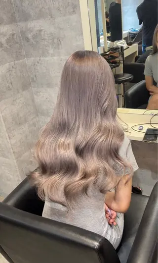 ロング カラー BEL所属・三池 ブルノのヘアスタイル