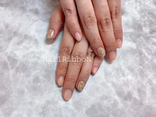 ネイル ネイルリボン 受付スタッフのマツエク・マツパデザイン