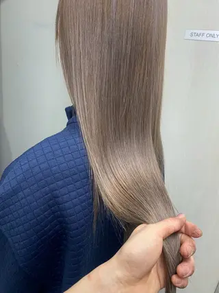ロング TACE新宿所属・おさない りくのヘアスタイル