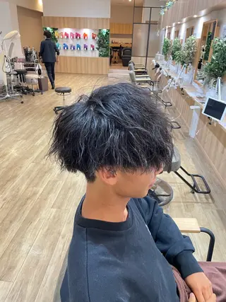 パーマ メンズ 上田 皇明のヘアスタイル