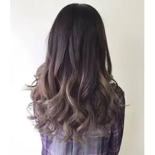 ロング カラー ブリーチカラー🌈 嘉名 真樹のヘアスタイル