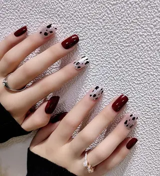 ネイル ゲン レイカのネイルデザイン