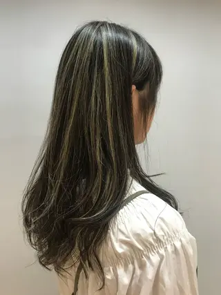 ロング カラー 髪質改善✨透明感カラ ー🌈シエルブルーのヘアスタイル