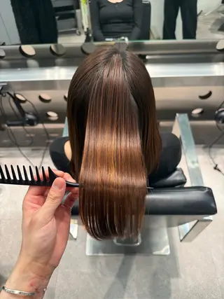 ミディアム CHARLES DESSIN所属・神宮前 ／吉田日和のヘアスタイル