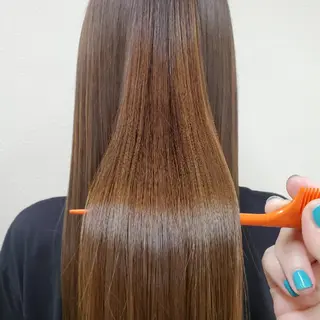 ロング 推しアニメカラー🌈 ツヤ透明感カラー🦄のヘアスタイル