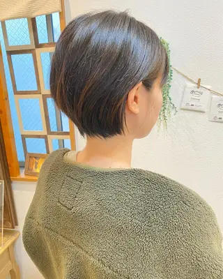ショート ショート、ボブ シマダマサトのヘアスタイル