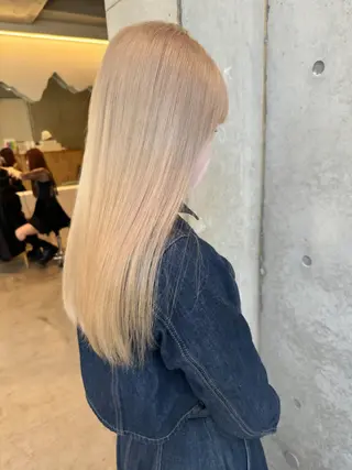 ミディアム カラー ヘアアレンジ ミニボブ/ブリーチ 🌈MISATOのヘアスタイル