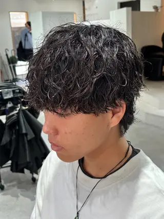 ショート パーマ メンズ特化美容師 中戸 滉のヘアスタイル