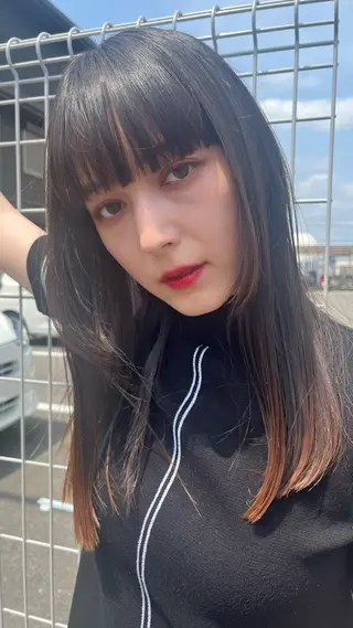 セミロング 光石 季世のヘアスタイル