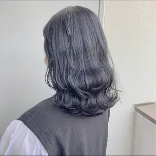 ミディアム yuria 🌙のヘアスタイル