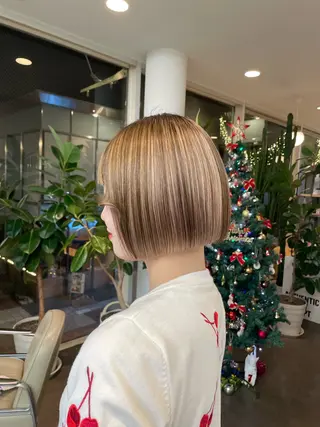 ショート 🍑まき/カット /髪質改善カラー🍑のヘアスタイル