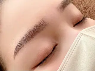 アイブロウ 国本 寿恵の眉毛・アイブロウイメージ