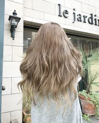 カラー SHIAN八王子 🇫🇷山本実穂のヘアスタイル