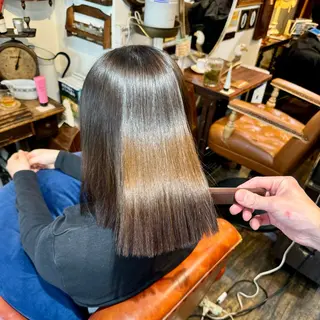 ミディアム カラー パーマ ヘアアレンジ 飯田 実歩(じっぽ)のヘアスタイル