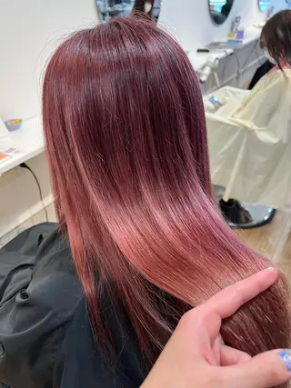 カラー イシイ ハルナ 🤍のヘアスタイル