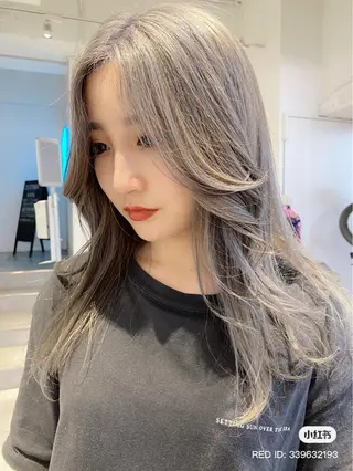 ロング カラー ヘアアレンジ ネイル マツエク・マツパ 🐈⬛韓国ヘア カノン♥️のヘアスタイル