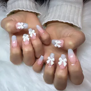 ネイル Laula🤍 ayakaのネイルデザイン