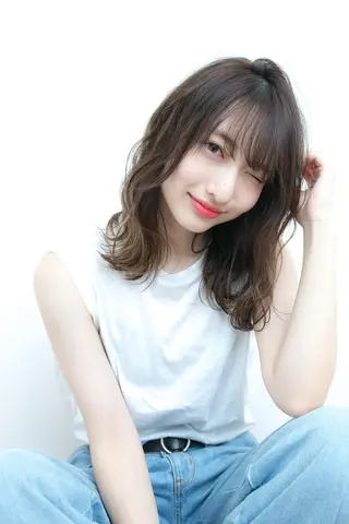 セミロング カラー 'amo所属・'amo eyelashのマツエク・マツパデザイン