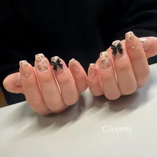 ネイル Giverny .のネイルデザイン