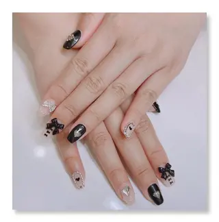 ネイル Elsias 詩織のマツエク・マツパデザイン