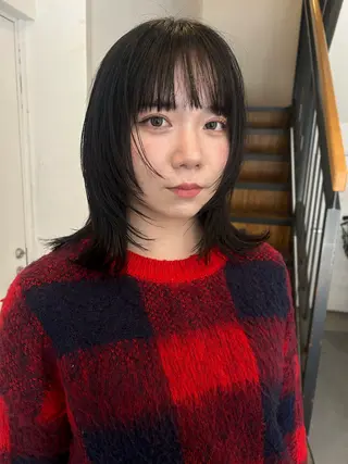 ミディアム hen所属・心斎橋/レイヤー/ ブリーチ/モエのヘアスタイル