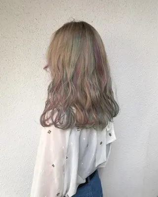 セミロング カラー インナーカラー/天神 ブリーチ/吉田のヘアスタイル