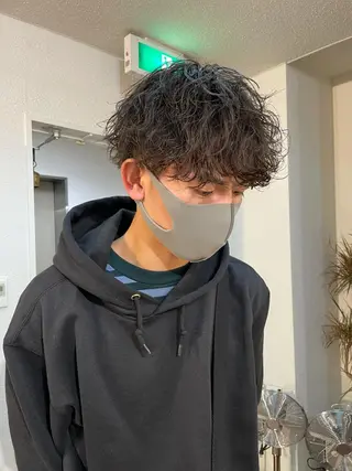パーマ メンズ フェザーパーマ/ 山口大輝のヘアスタイル