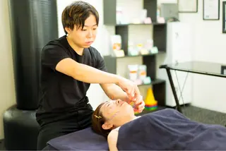 小顔矯正・美容鍼 FLOW鍼灸整体院のエステ・リラクイメージ
