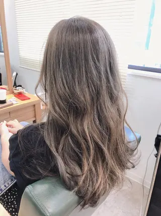 ロング カラー 菊池 貢平のヘアスタイル