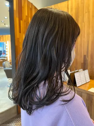 セミロング 長南 やよいのヘアスタイル