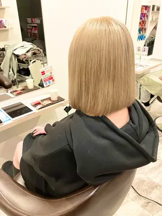 ミディアム カラー パーマ ブリーチ毛縮毛矯正 長谷川のヘアスタイル