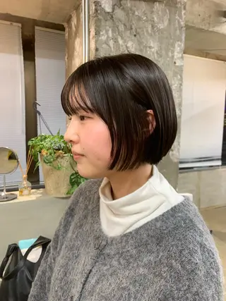 ショート ニシタニ コハルのヘアスタイル