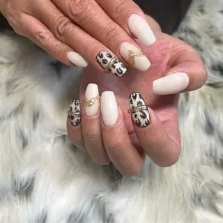 ネイル Laki nailのネイルデザイン