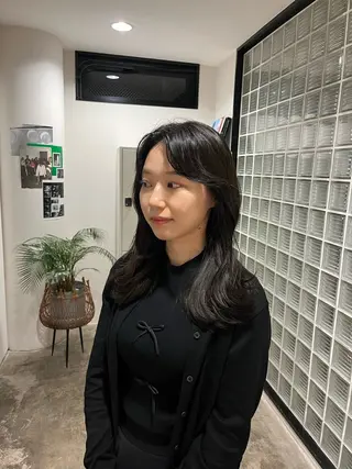 セミロング 🟡ひろの/ツヤ カラー/髪質改善🟡のヘアスタイル