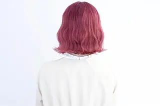 ミディアム カラー 鈴木 美紅のヘアスタイル