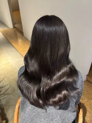 セミロング えんぐちとも／透明感 カラー／博多ボブのヘアスタイル