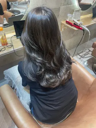 ロング Kanami/韓国風 /艶カラーのヘアスタイル