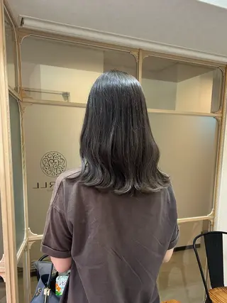 ミディアム カラー Rosierbleu 大工のヘアスタイル
