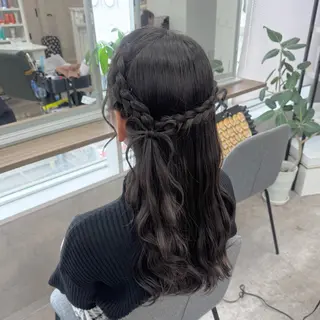 ロング ヘアアレンジ JUNSHIN🦋 ヘアセット／カラーのヘアスタイル