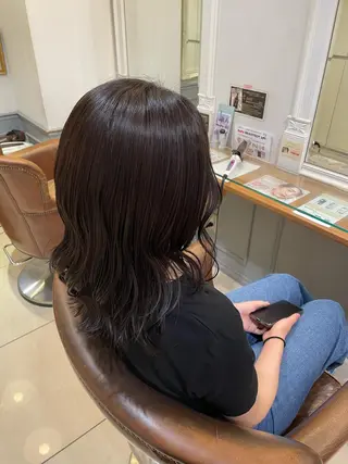 セミロング カラー Neolive 千尋のヘアスタイル