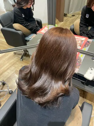 セミロング カシータフロルららぽーと愛知東郷所属・服部 未夢のヘアスタイル