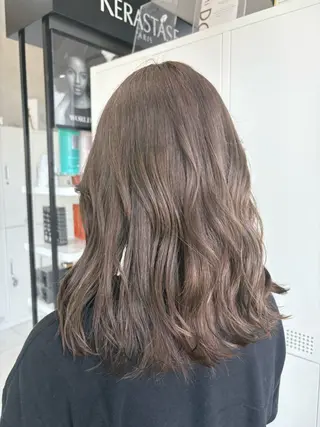 ミディアム カラー GRANDEUR やまだかなのヘアスタイル