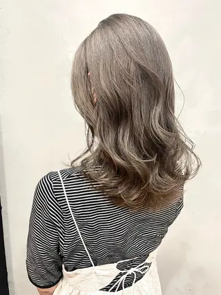 セミロング カラー La  fith hair lien西宮北口所属・赤み消しカラー/透 明感カラー/有吉優香のヘアスタイル