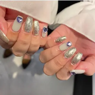 ショート カラー キッズ パーマ ネイル ヘアアレンジ マツエク・マツパ アイブロウ メンズ ease NAIL SALONのネイルデザイン