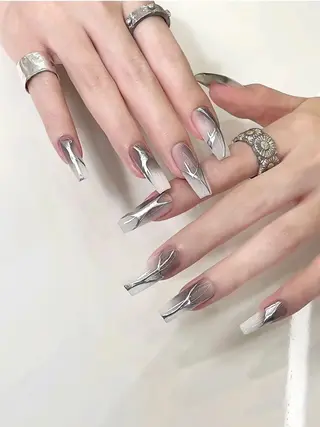 ネイル The one 井上のネイルデザイン